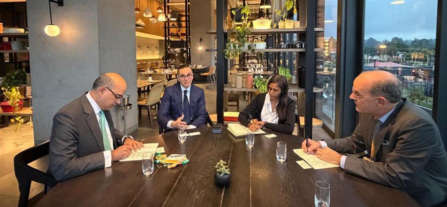 El-Khatib reviews investment opportunities with Boston Consulting Group